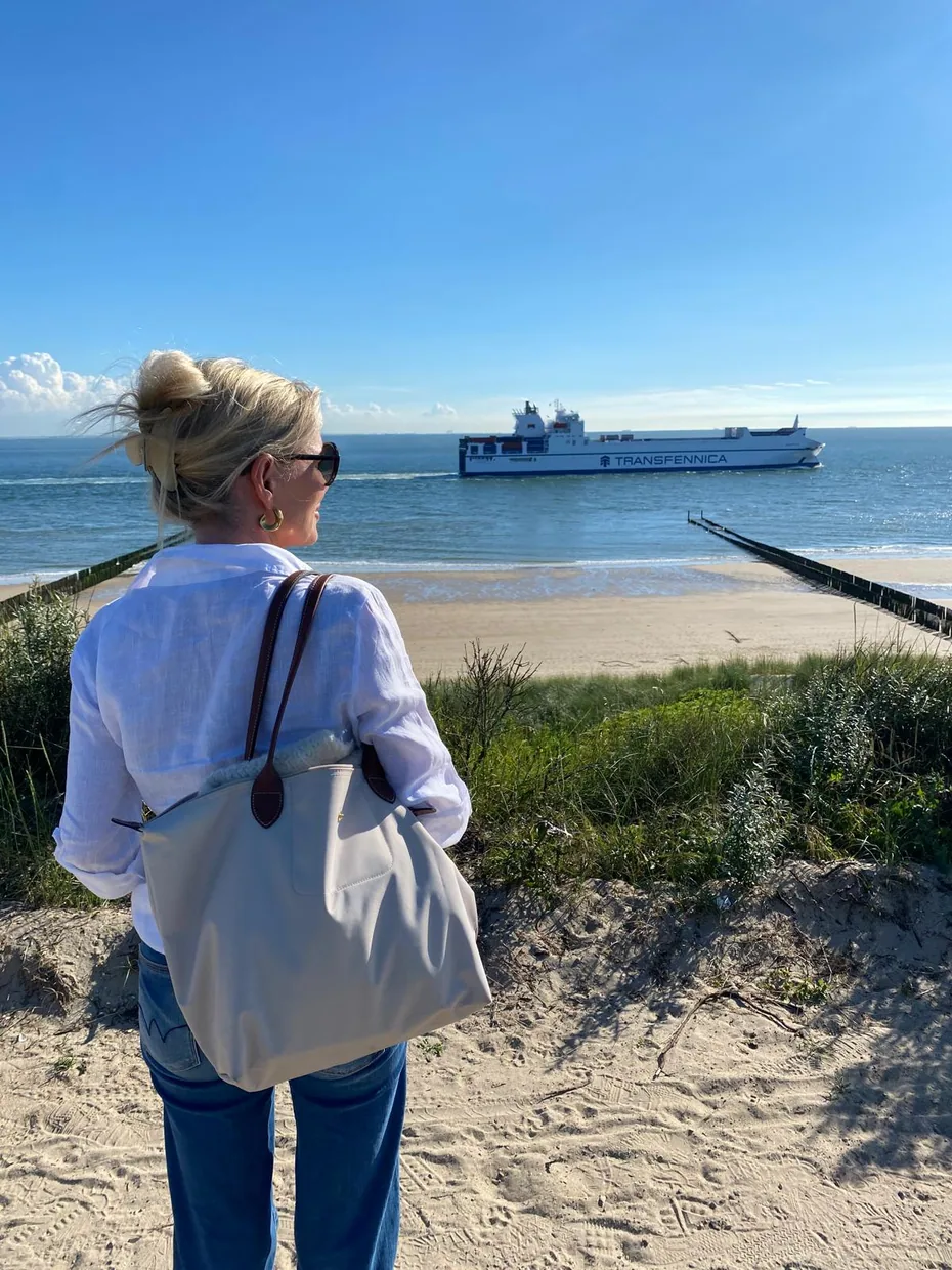 Ulrike von den Driesch am Meer